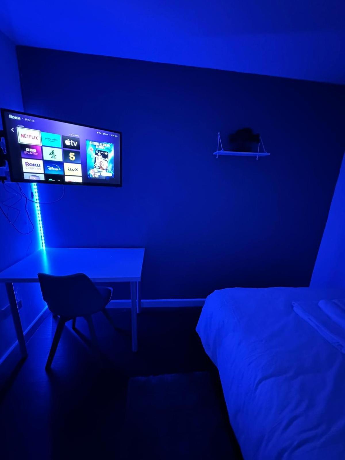 Deluxe Ensuite Double Room With Ensuite Coventry Dış mekan fotoğraf